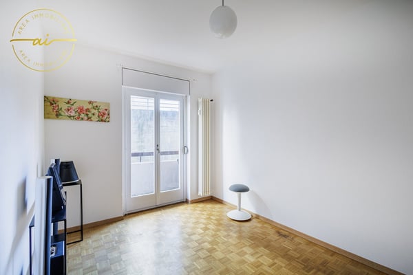 Appartamento 1.5 locali con tre balconi a Lugano 10