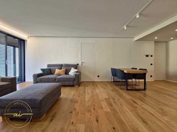 RAFFINATO APPARTAMENTO DI 1.5 LOCALI CON TERRAZZA E VISTA LAGO PARZIALE A PARADISO 6