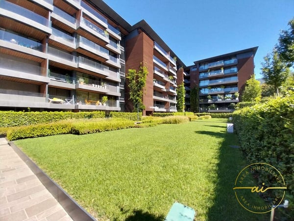 RAFFINATO APPARTAMENTO DI 1.5 LOCALI CON TERRAZZA E VISTA LAGO PARZIALE A PARADISO 20