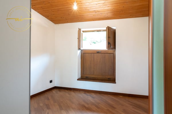 Casa plurifamiliare con 3 appartamenti in vendita, ideale anche come investimento 20