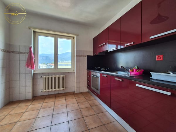 APPARTAMENTO 1.5 LOCALI CON DUE BALCONI E VISTA APERTA 2