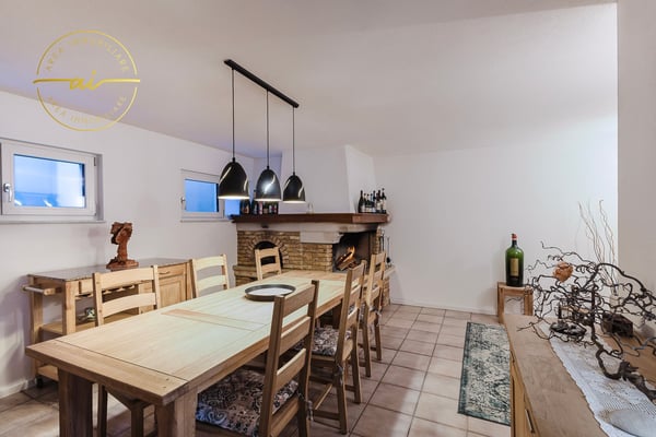 CASA INDIPENDENTE DI 1.5 LOCALI CON GIARDINO A MEZZOVICO 12