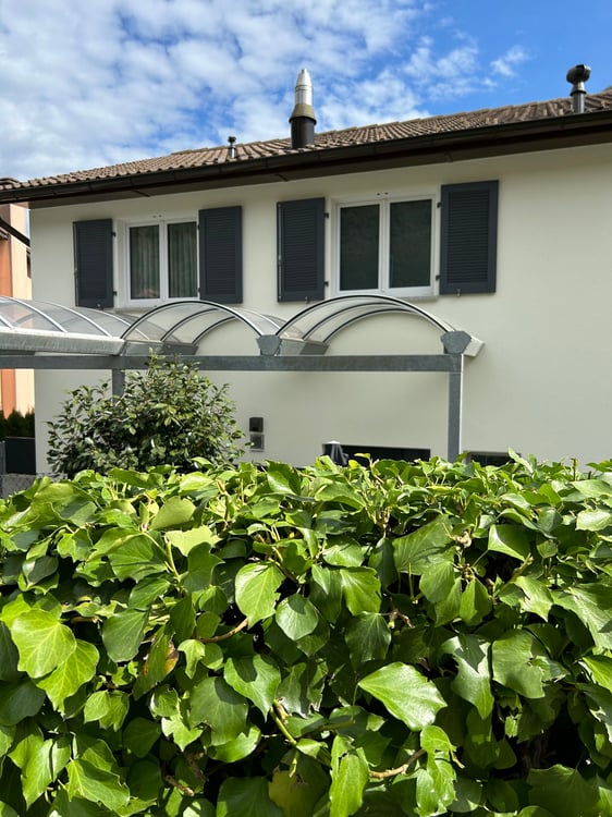 CASA INDIPENDENTE DI 1.5 LOCALI CON GIARDINO A MEZZOVICO 18