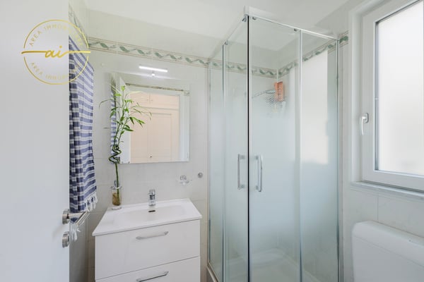 CASA INDIPENDENTE DI 1.5 LOCALI CON GIARDINO A MEZZOVICO 14