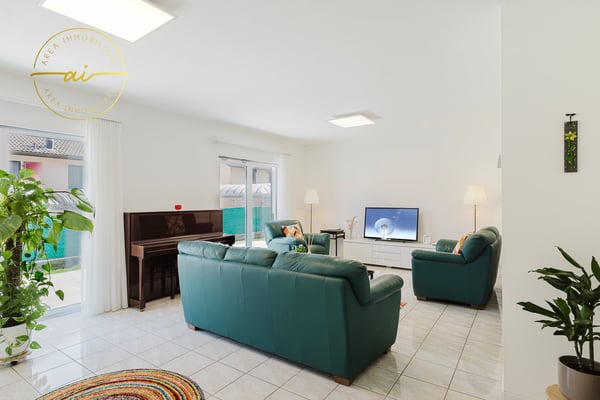 CASA INDIPENDENTE DI 1.5 LOCALI CON GIARDINO A MEZZOVICO 5