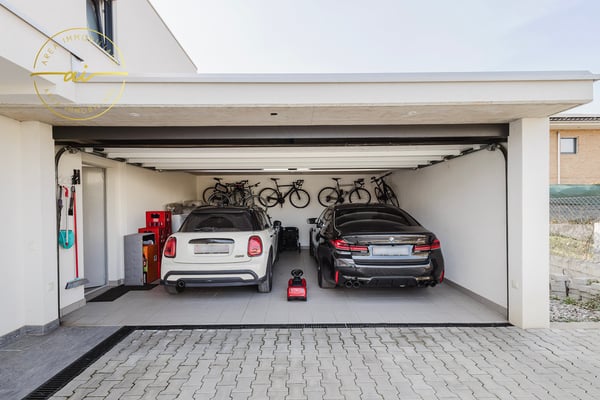 MODERNA VILLA UNIFAMILIARE CON GIARDINO A LIGORNETTO 16