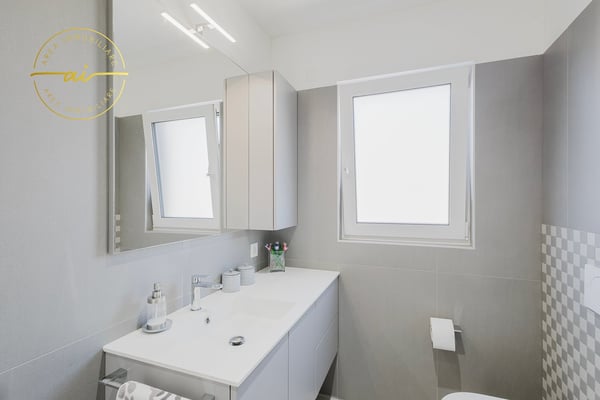 MODERNA VILLA UNIFAMILIARE CON GIARDINO A LIGORNETTO 13