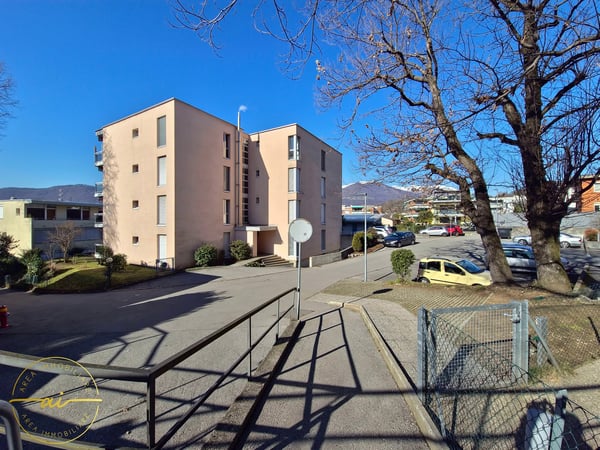 APPARTAMENTO 1.5 LOCALI CON TERRAZZA E VISTA LAGO A MASSAGNO 13