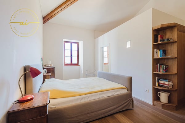 PRESTIGIOSO EDIFICIO STORICO CON TRE UNITÀ ABITATIVE INDIPENDENTI NEL CUORE DI VICO MORCOTE 4