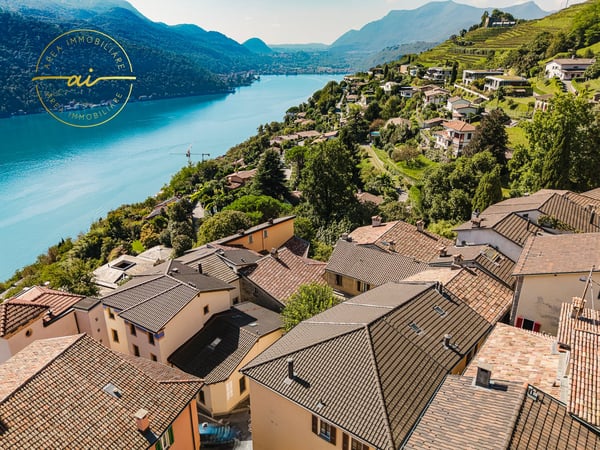 PRESTIGIOSO EDIFICIO STORICO CON TRE UNITÀ ABITATIVE INDIPENDENTI NEL CUORE DI VICO MORCOTE 32
