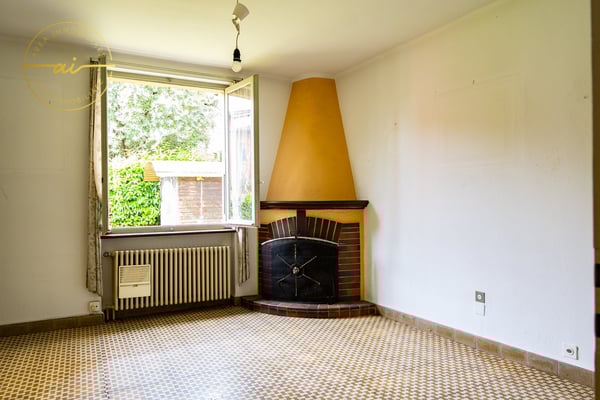 Casa unifamiliare con locale commerciale annesso 19