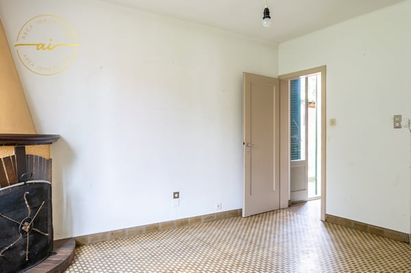 Casa unifamiliare con locale commerciale annesso 20