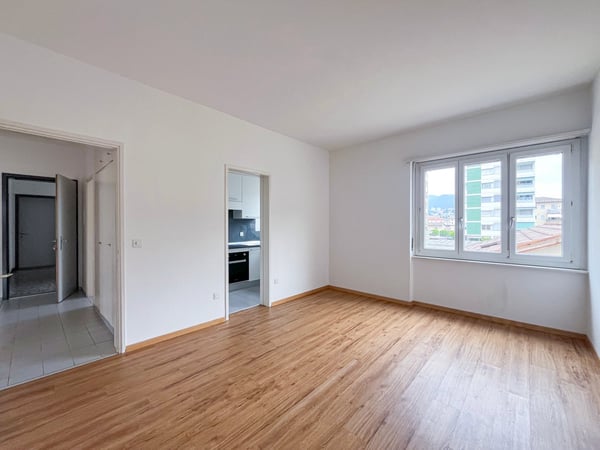 APPARTAMENTO 1.5 LOCALI IN ZONA CENTRALE A CHIASSO 7