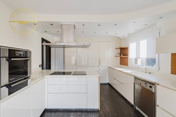 Meravigliosa villa unifamiliare con vista lago a Figino 10