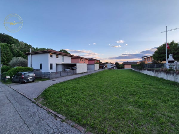 Terreno edificabile in vendita ad Arzo 1