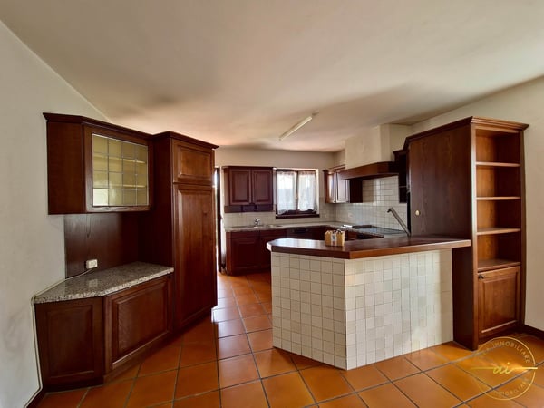 PRESTIGIOSA VILLA MEDITERRANEA CON PARCO PRIVATO E VISTA PANORAMICA 9