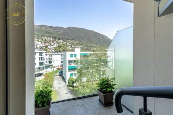 ATTICO MODERNO E LUMINOSO DI 1.5 LOCALI CON AMPIA TERRAZZA PANORAMICA – VACALLO 5