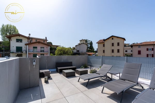 ATTICO MODERNO E LUMINOSO DI 1.5 LOCALI CON AMPIA TERRAZZA PANORAMICA – VACALLO 3
