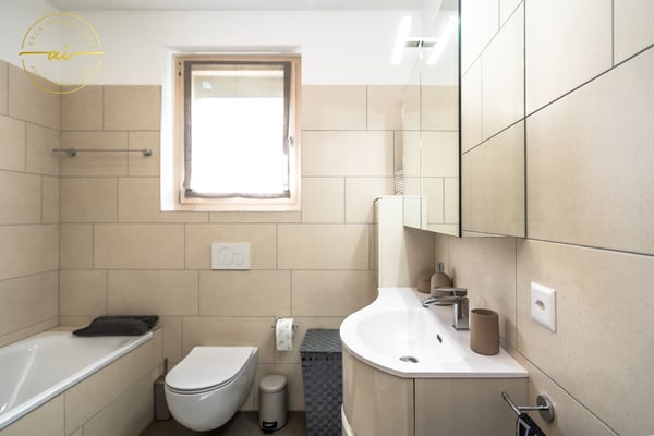 ATTICO MODERNO E LUMINOSO DI 1.5 LOCALI CON AMPIA TERRAZZA PANORAMICA – VACALLO 14