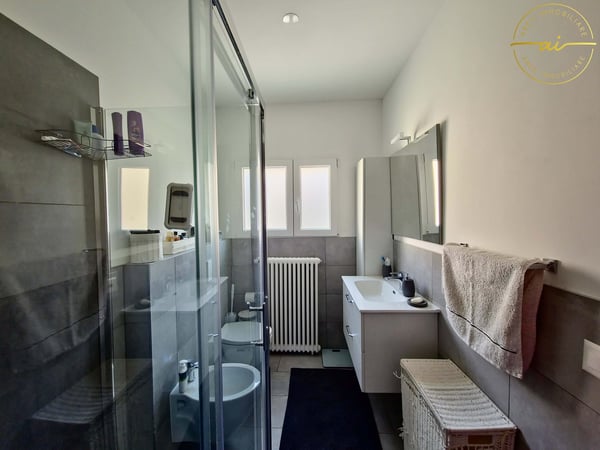 MODERNO APPARTAMENTO 1.5 LOCALI A MORBIO INFERIORE 10