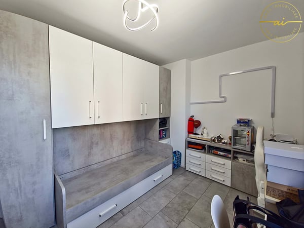 MODERNO APPARTAMENTO 1.5 LOCALI A MORBIO INFERIORE 8