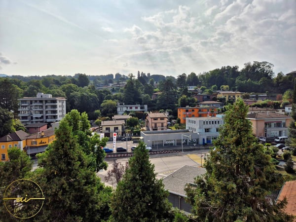 PRATICO APPARTAMENTO 3.5 LOCALI IN ZONA CENTRALE - MENDRISIO 2