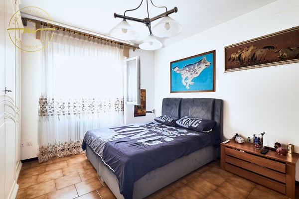 SPAZIOSA CASA CON 3 UNITÀ ABITATIVE E GIARDINO DI 400 MQ 21