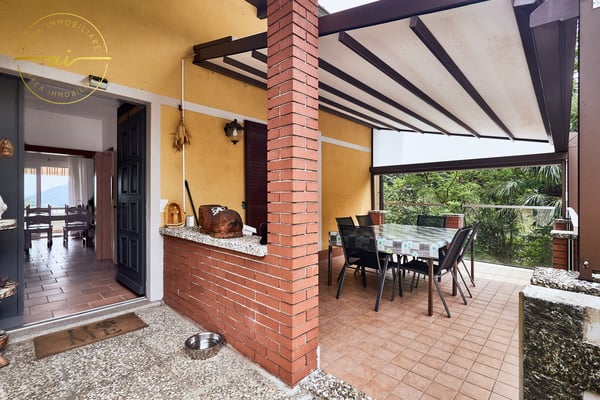 SPAZIOSA CASA CON 3 UNITÀ ABITATIVE E GIARDINO DI 400 MQ 23