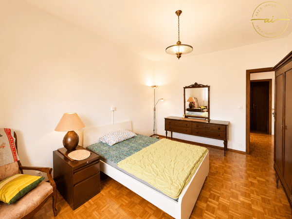 CASA INDIPENDENTE CON AMPIO TERRENO EDIFICABILE 17