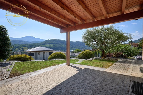VILLA CON STUDIO SEPARATO E MERAVIGLIOSO GIARDINO 8