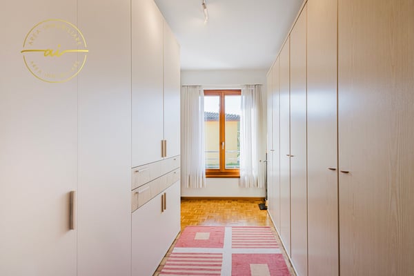SPLENDIDA CASA CON GIARDINO A DUE PASSI DAL LAGO DI RIVA SAN VITALE 12