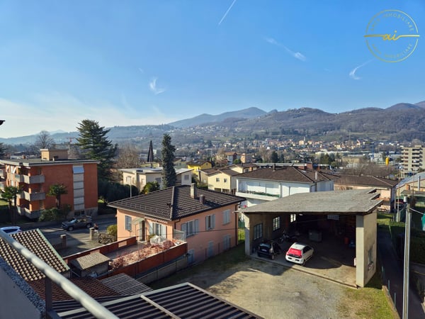 APPARTAMENTO DI 4 LOCALI CON AMPIA TERRAZZA COPERTA A MENDRISIO A REDDITO 4