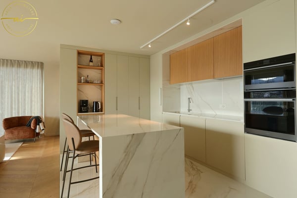 RAFFINATO APPARTAMENTO DI 3.5 LOCALI DI DESIGN CON FINITURE DI LUSSO 3