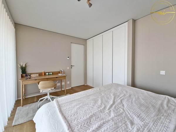 ELEGANTE APPARTAMENTO 3.5 LOCALI CON TERRAZZA E VISTA LAGO PARZIALE A PARADISO 10