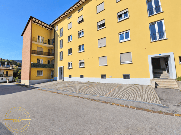 APPARTAMENTO DI 3.5 CON BALCONE LOCALI A VACALLO 8