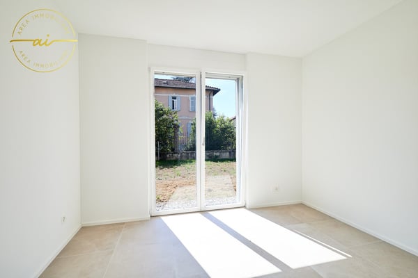 SPAZIOSO 4.5 LOCALI CON GIARDINO IN ELEGANTE RESIDENZA 12