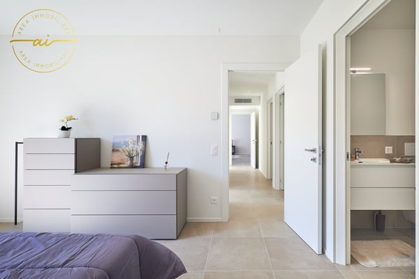 SPAZIOSO 4.5 LOCALI CON GIARDINO IN ELEGANTE RESIDENZA 15