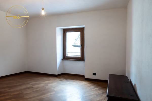 Casa plurifamiliare con 3 appartamenti in vendita, ideale anche come investimento 15