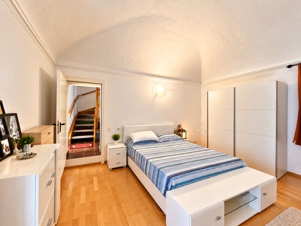 CARATTERISTICA CASA STORICA SU TRE LIVELLI A PURA 6