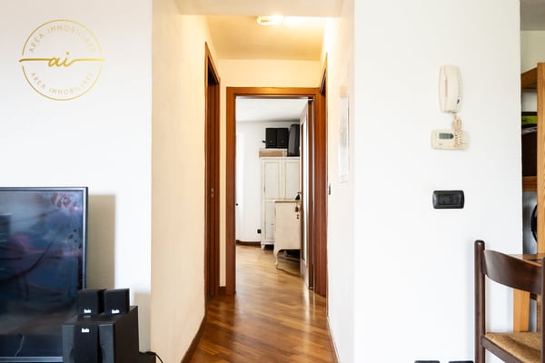 Casa plurifamiliare con 3 appartamenti in vendita, ideale anche come investimento 4