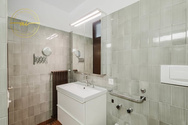 PRESTIGIOSA VILLA BIFAMILIARE CON PISCINA E AMPI SPAZI – OPPORTUNITÀ UNICA 18