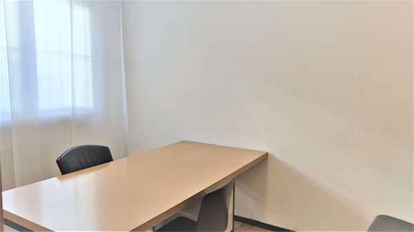 Massagno, SPLENDIDO UFFICIO 1.5 ANCHE ARREDATO 6