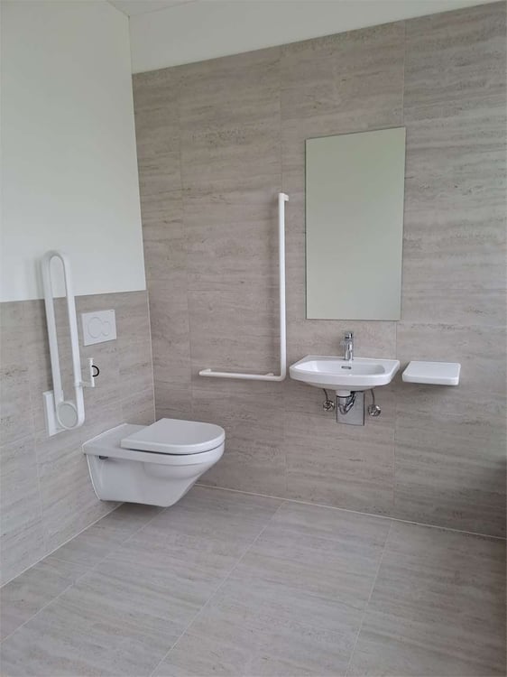 Prestigioso Spazio Commerciale a Lugano - Ristrutturato e Flessibile 10