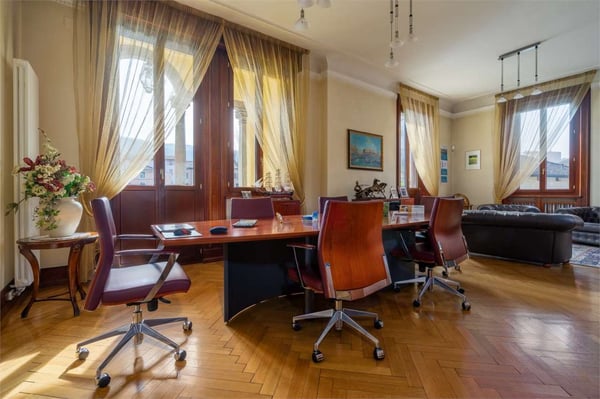 Prestigiosa villa in stile Liberty 11