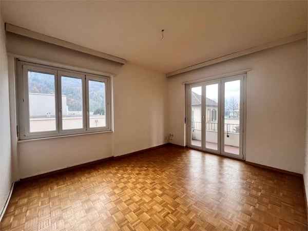 Chiasso, ottimo 1.5 con grande balcone 4