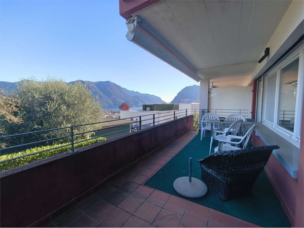 Massagno - Ampio Monolocale Arredato con Grande Terrazzo Vista Lago 7