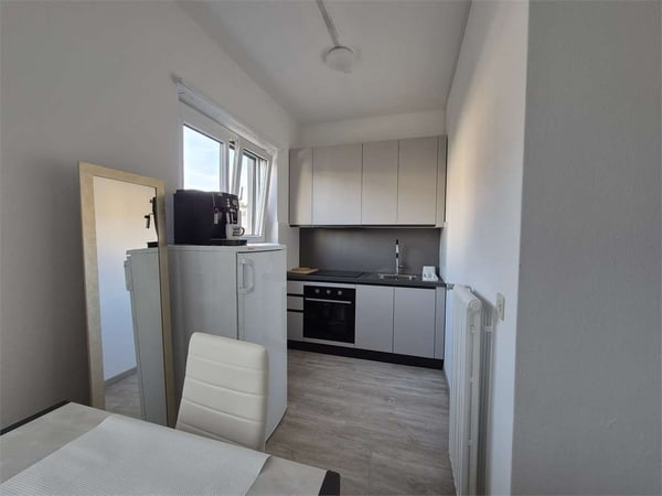 Chiasso Centro - Monolocale Arredato in Affitto, Vicino alla Stazione 5