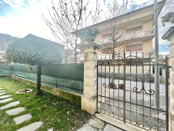 Chiasso - Luminoso 1.5 Locali con Grande Giardino Privato e Lavanderia 5