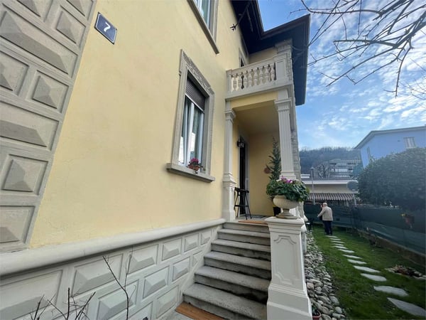 Chiasso, Via Mola - Appartamento d'Epoca Ristrutturato con Giardino Pr 4