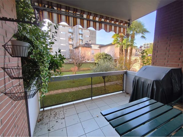 Viganello - Elegante Trilocale Arredato con Terrazzino e Doppio Serviz 4